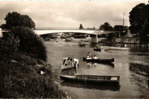 le pont de Gournay vu de la RD en aval vers 1955